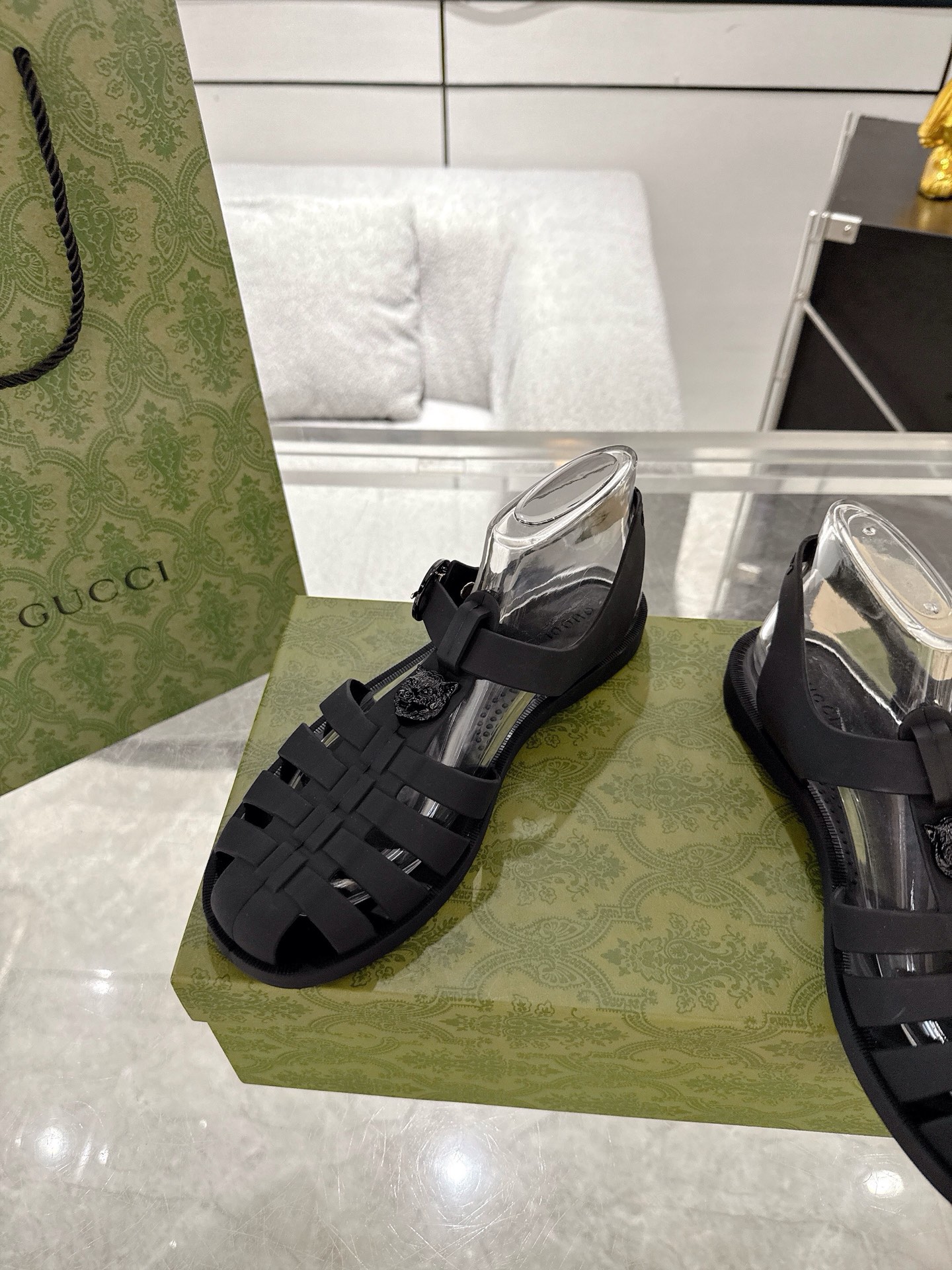 GucciShoes