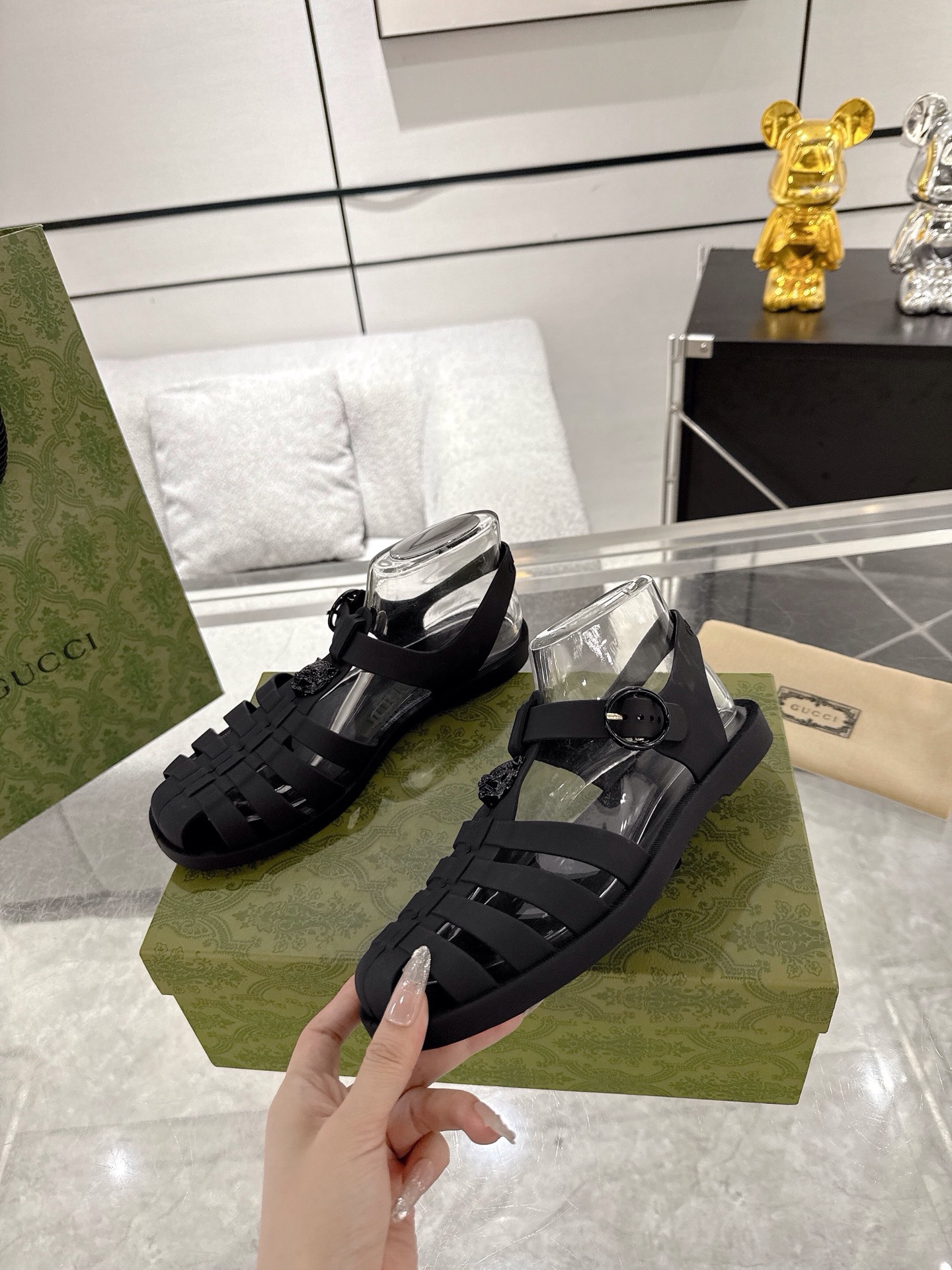GucciShoes