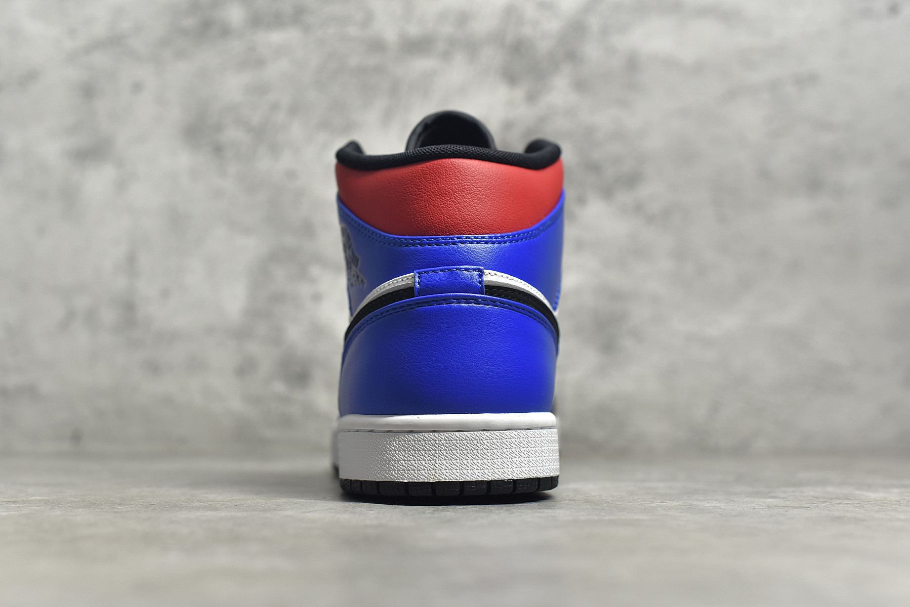 AirJordan1MidSHOES