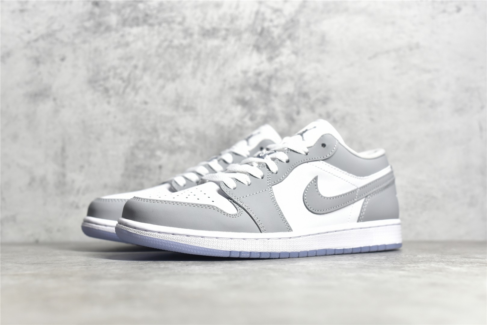 AirJordan1LowSHOES