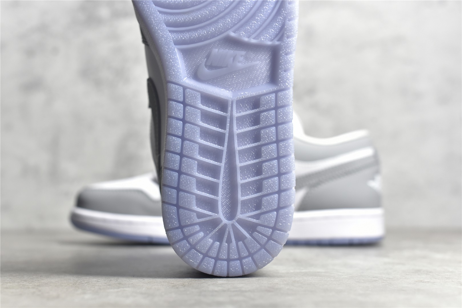 AirJordan1LowSHOES