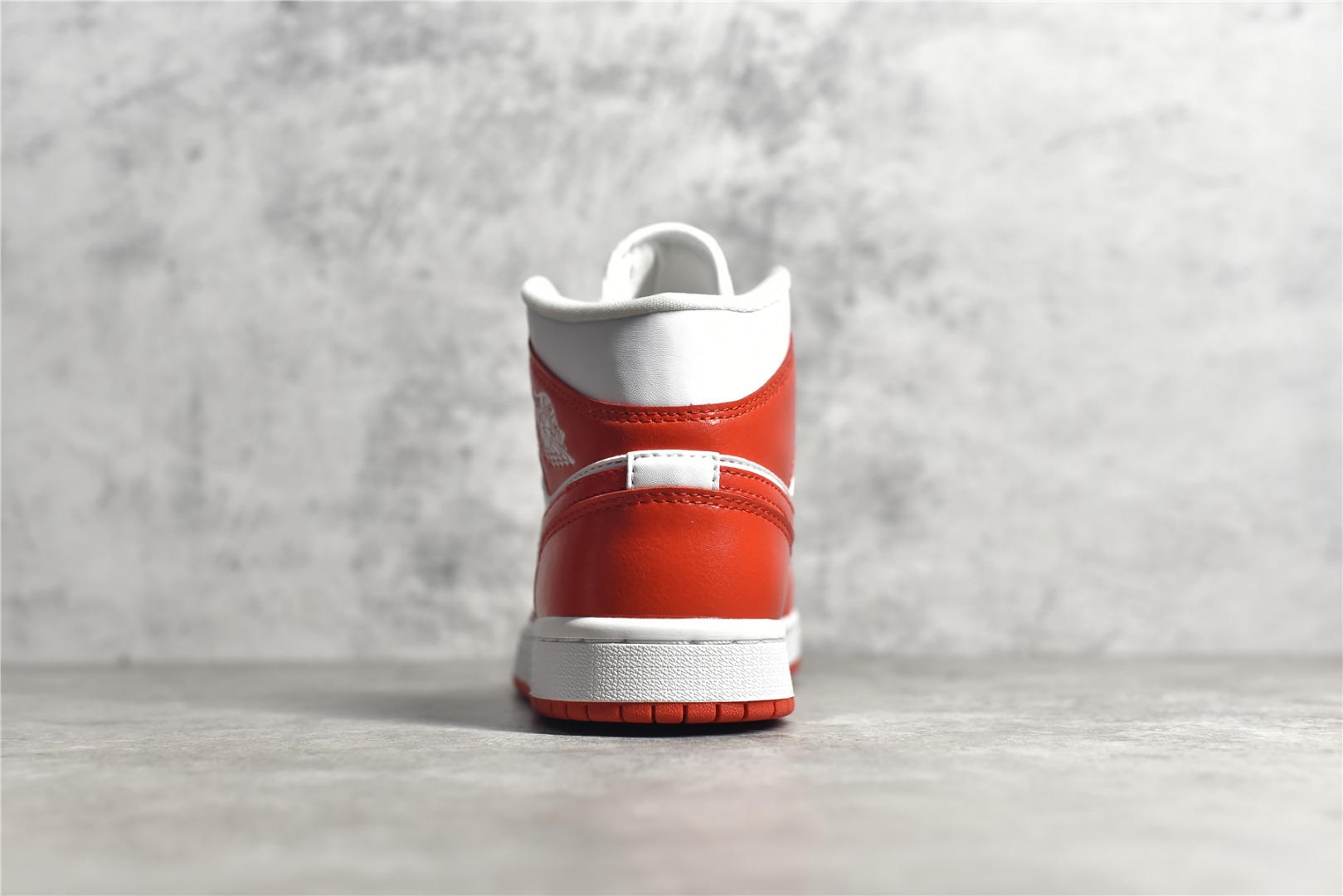 AirJordan1MidSHOES