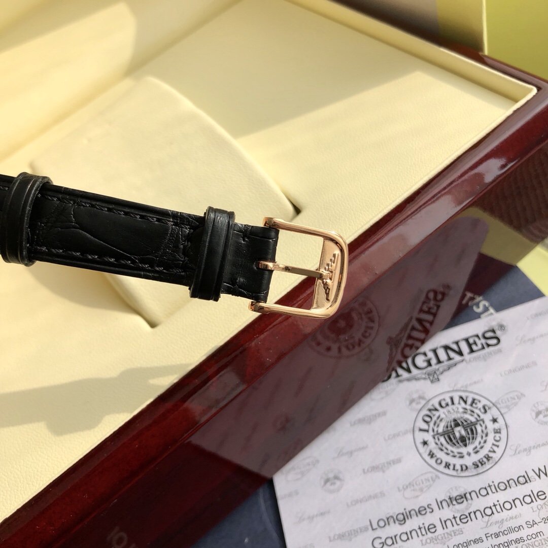 LONGINES