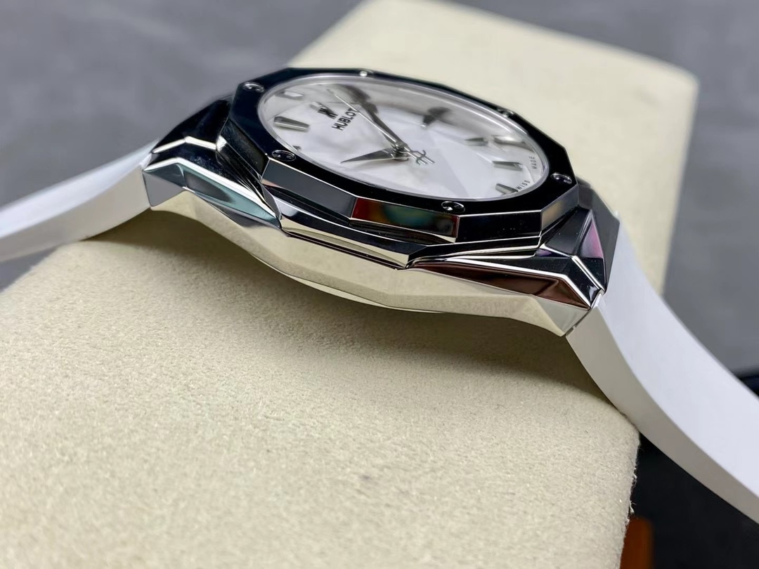 Hublot
